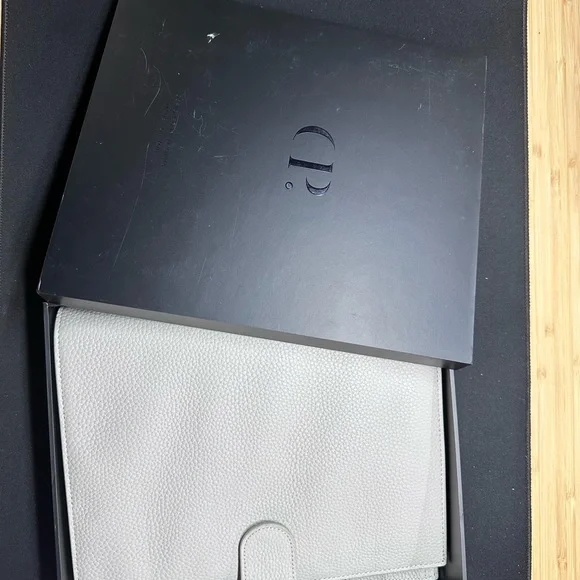 Cloth & Paper A5 Leather Binder - Picture 6 of 13